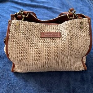 Versatile summer handbag!